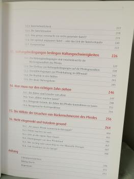 Illusion Pferdeosteopathie: Von ausgerenkten Wirbeln und anderen Märchen - Tanja Richter