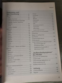Pferde fit füttern: Wie ich mein Pferd artgerecht ernähre - Dr. Christina Fritz