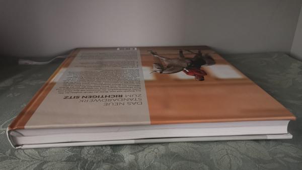 Der Dressursitz: Richtig sitzen - Feiner reiten - Gesunder Pferderücken - Anja Beran