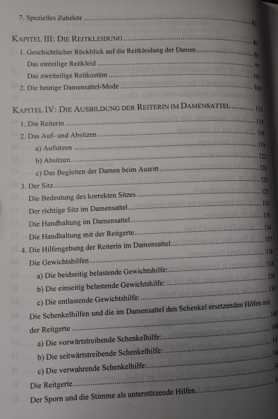 Im Damensattel: Eine Reitlehre für die Frau - Dorothea Faltejsek